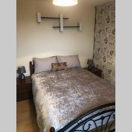 A Home Away From Home Ipswich Bagian luar foto