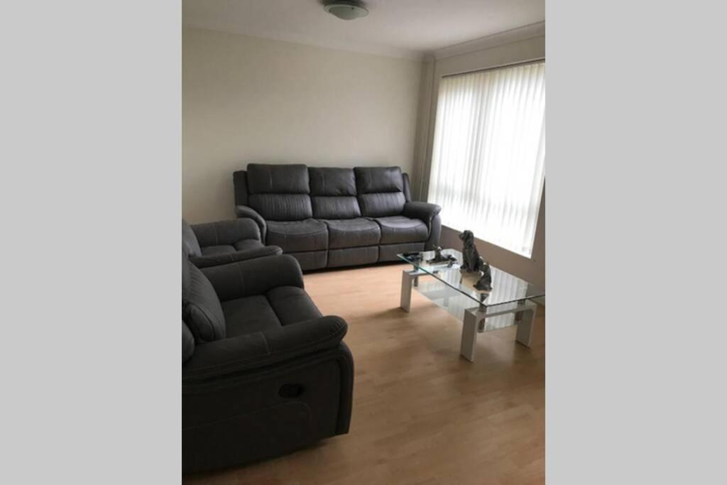 A Home Away From Home Ipswich Bagian luar foto